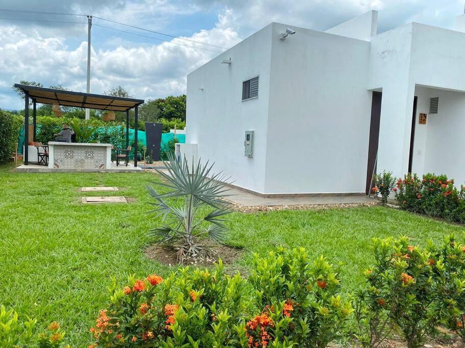 Вилла Casa Palma Roja Boutique , Piscina Privada Кармен-де-Апикала Экстерьер фото