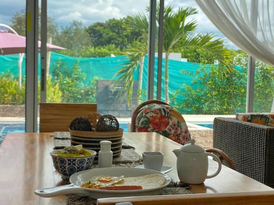 Вилла Casa Palma Roja Boutique , Piscina Privada Кармен-де-Апикала Экстерьер фото